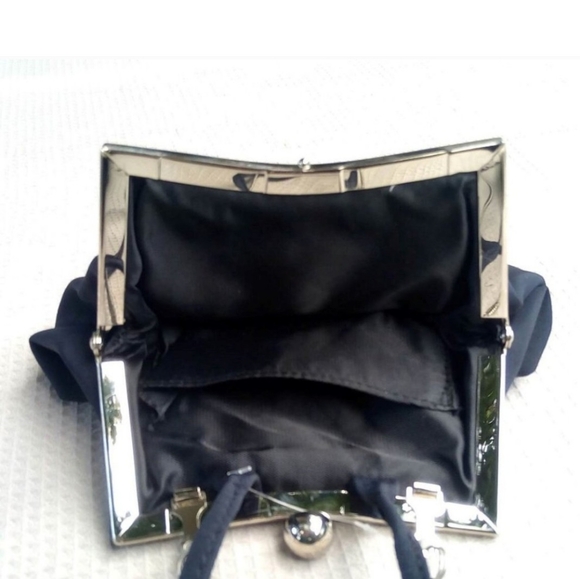 Liz Claiborne clutch purse - Picture 7 of 9